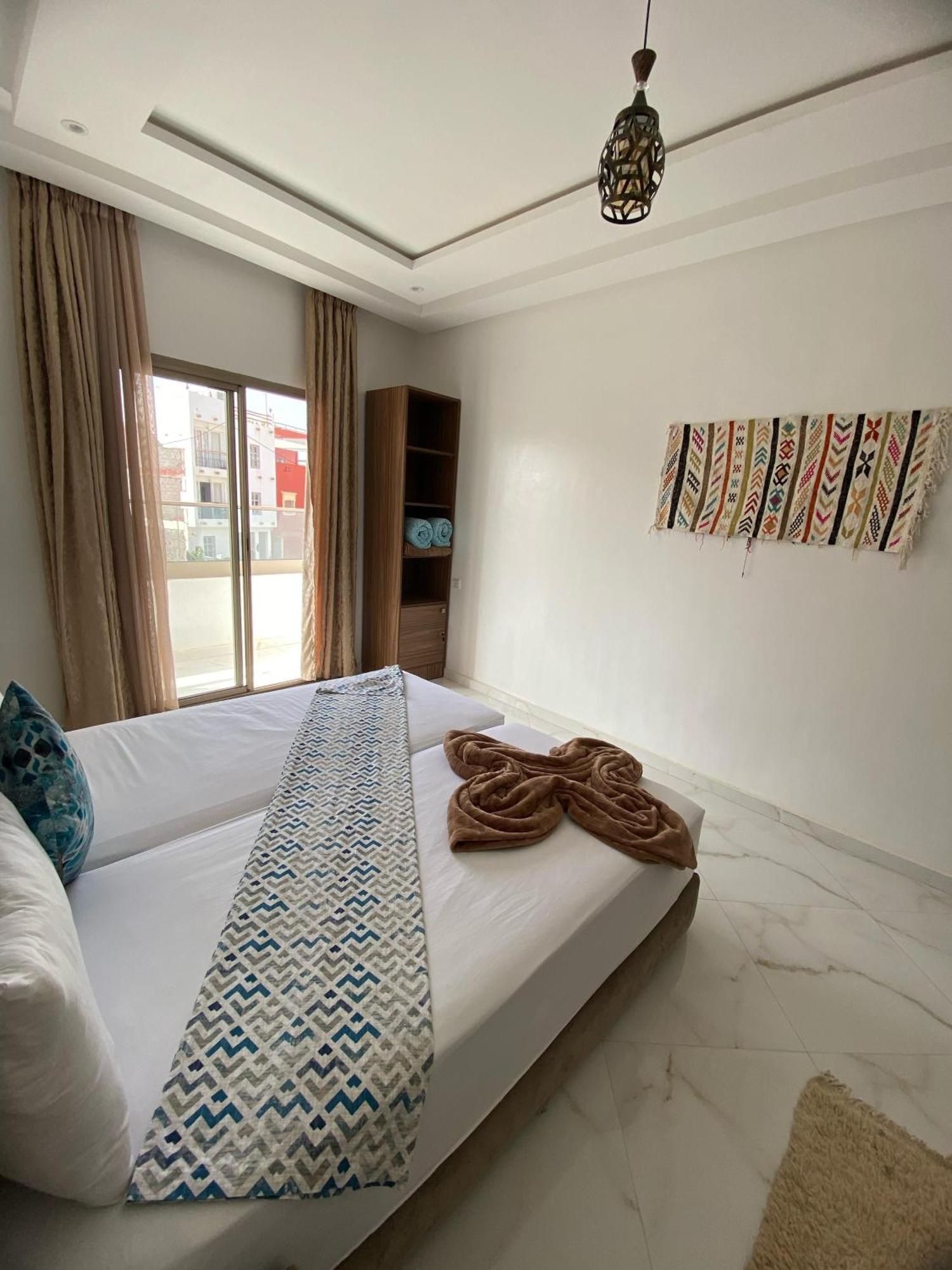 Kaza Moon Hostel Имсуане Екстериор снимка